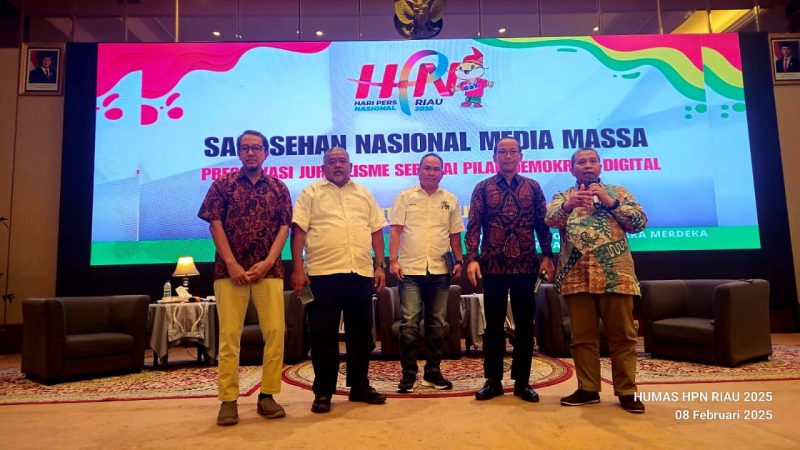 Agus Sudibyo, Nurjaman Muchtar, Hilman Hidayat dan DR. Dhimam Abror Djuraid,   