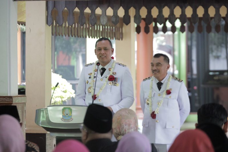 Tri Adhianto dan Abdul Haris Bobihoe resmi dilantik menjadi Wali Kota dan Wakil Wali Kota Bekasi periode 2025-2030 