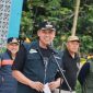 Wali Kota Bekasi, Tri Adhianto memimpin apel siap siaga pembersihan pasca banjir di Rusunawa Kelurahan Bekasi Jaya Kecamatan Bekasi Timur untuk mengerahkan bantuan dari semua pihak pasca banjir yang mengedapkan lumpur.