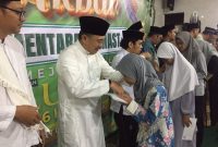 Wakil Wali (Wawali) Kota Bekasi Abdul Harris Bobihoe bersama alim ulama hadiri kegiatan Haul Akbar sekaligus peringatan Malam Nuzulul Qur’an