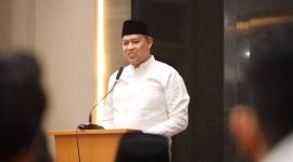 Wali Kota Bekasi, Tri Adhianto, mengeluarkan himbauan resmi untuk mendorong ekonomi Usaha Mikro, Kecil, dan Menengah (UMKM) lokal. Melalui Surat Edaran Nomor 500.3/1423/DISKOPUKM.KUKM, Pemkot Bekasi 