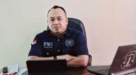 Ketua PWI Bekasi Raya, Ade Muksin, S.H.