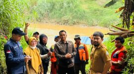  Kiswatiningsih  DLH Kota Bekasi berkolaborasi dengan Komunitas Peduli Sungai Cileungsi Cikeas (KP2C)