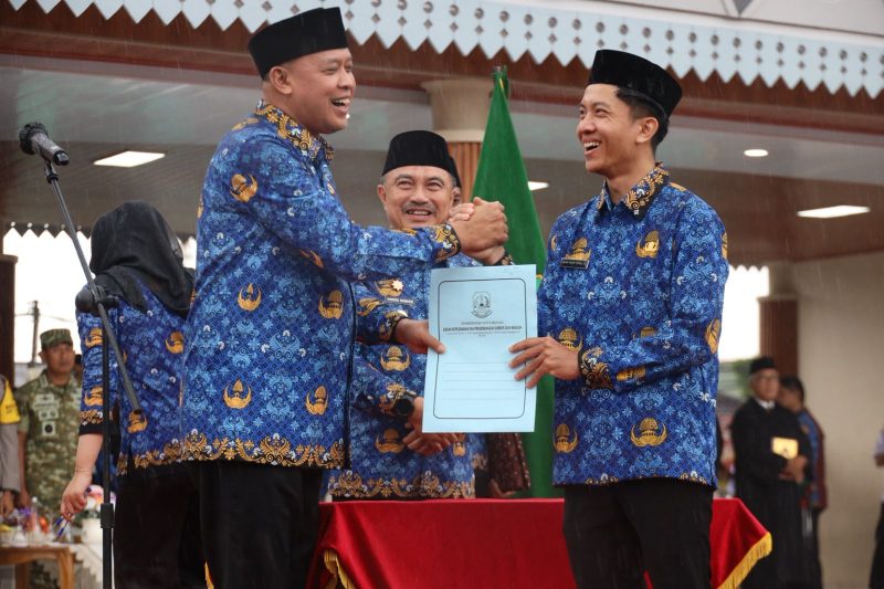 Wali Kota Bekasi Tri Adhianto