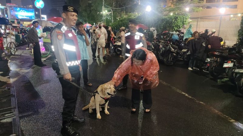Kanit K-9 Ditpolsatwa Korsabhara Baharkam Polri IPTU M. Yunus 