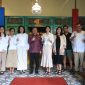 Wakil Wali Kota Bekasi, Harris Bobihoe (baju Batik)
