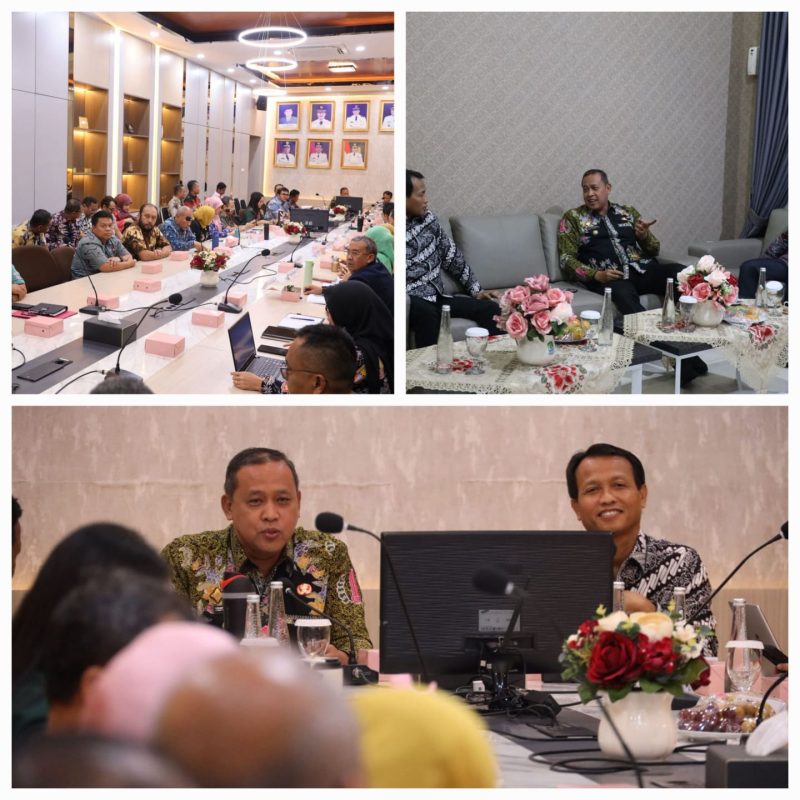 Tri Adhianto melakukan audiensi dengan Komisi Pemberantasan Korupsi (KPK) RI yang diwakili Direktur Koordinasi dan Supervisi Wilayah, Bahtiar Ujang Purnama.