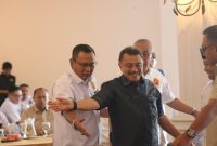 Wakil Wali Kota Bekasi, Abdul Harris Bobihoe, (baju warna hitam)