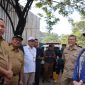 Wali Kota Bekasi Tri Adhianto merespons peristiwa longsor yang terjadi di kawasan TPST Bantargebang