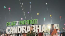 Ratusan warga memadati area ruang terbuka tersebut untuk menyaksikan dan meramaikan gelaran Festival Balon