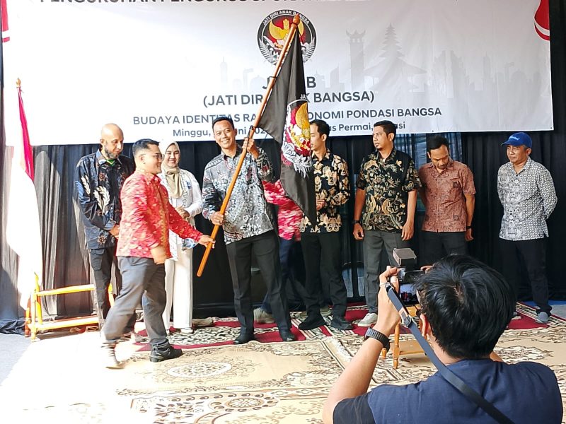 Acara pengukuhan dihadiri jajaran Pendiri Jadab, Marcel Damiano, Sekretaris Jenderal (Sekjen)  Addian Laula, Kasie PMD Kelurahan Kebalen,  Asmin, serta Ustadz Mahyudin pengurus RW 09 Perumahan Babelan Mas Permai.